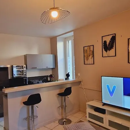 Apartment Cosy Proche De Toutes Commodites